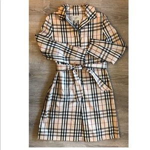 Authentic Burberry Lightweight Raincoat